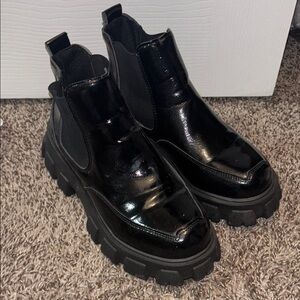 Black Chunky Chelsea Boots